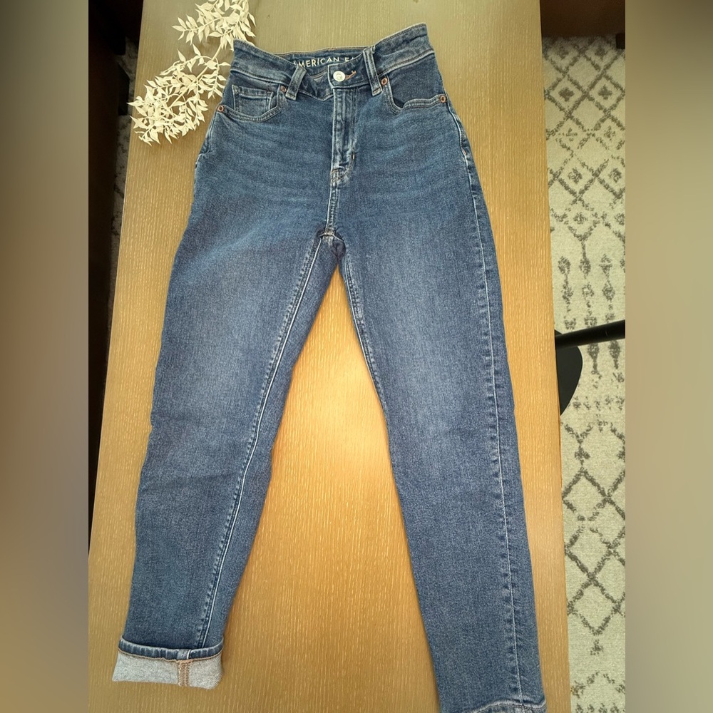 American Eagle Outfitters Women's Straight Leg Blue Jeans